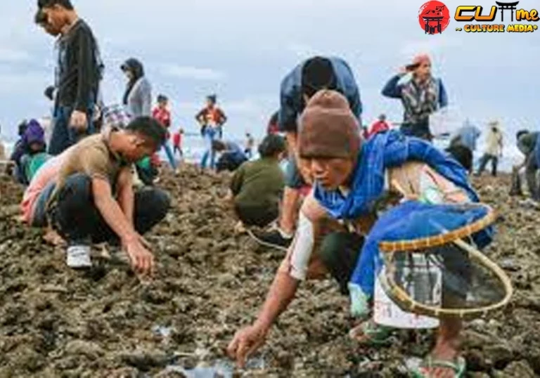 Bau Nyale 3 Tradisi Berburu Cacing Penuh