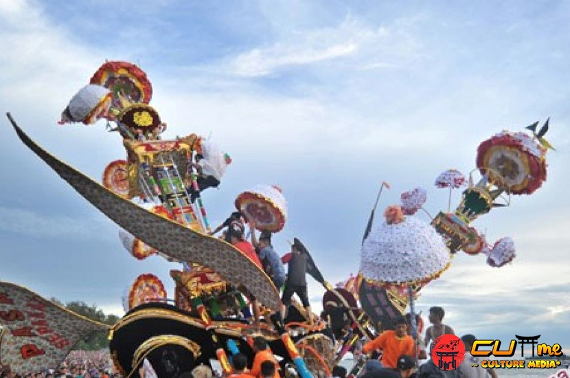 Jelajahi Tabuik 3 Budaya Khas Sumatera Barat!