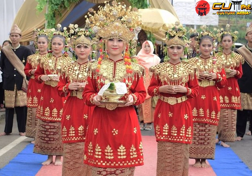 Baju Adat Rejang Lebong 9 Bisikan Serat Kuno