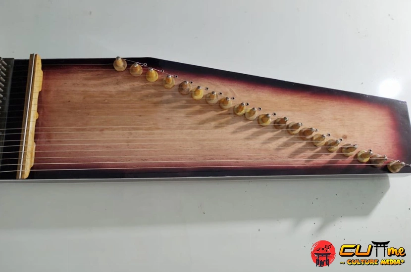 Kecapi: Senandung 3 Merdu indah Tanah Sunda