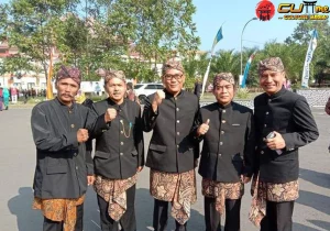 Baju Pangsi Cantik 5 Identitas Bangsa Indonesia
